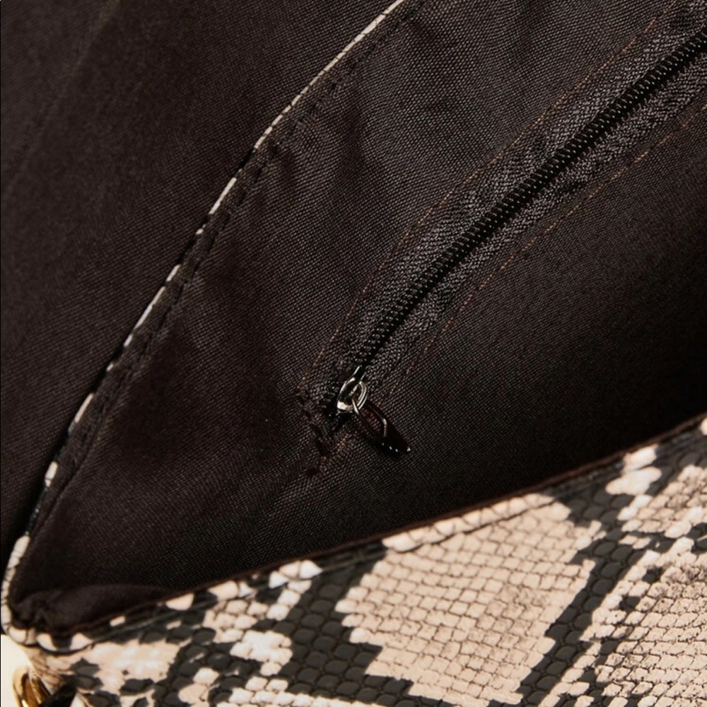 snakeskin print chain bag - Picture 2 of 5